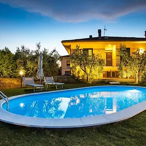 https://agriturismo-il-bosco-terricciola.it-tuscanyhotel.com